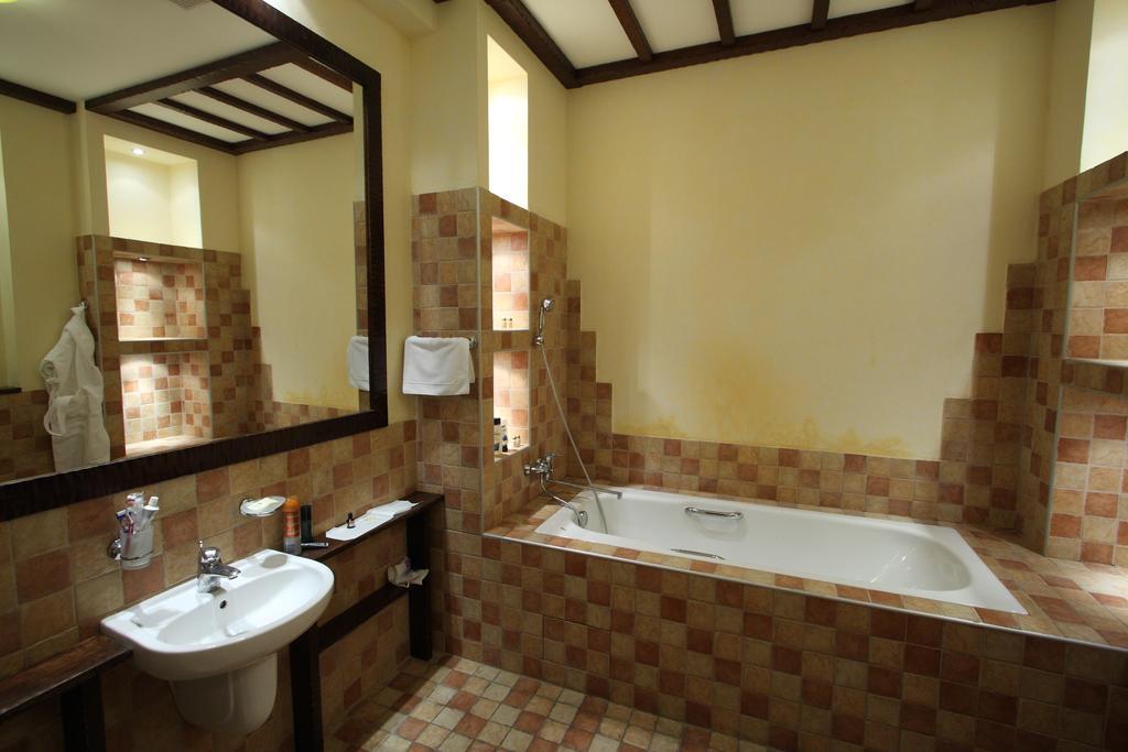 Protsev Park-Hotel Butenko Stable מראה חיצוני תמונה