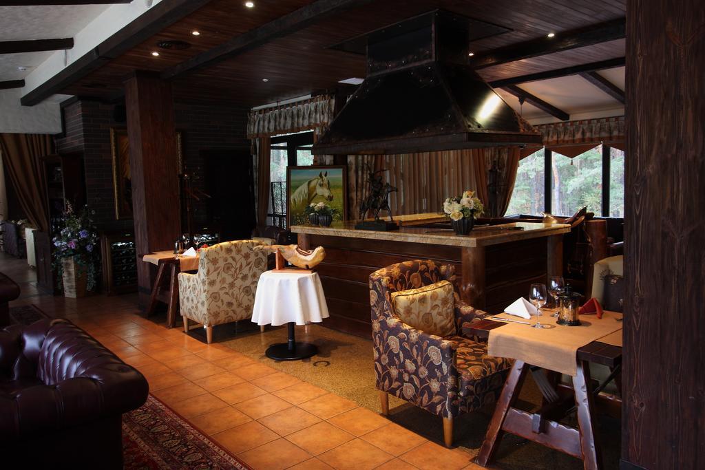 Protsev Park-Hotel Butenko Stable מראה חיצוני תמונה